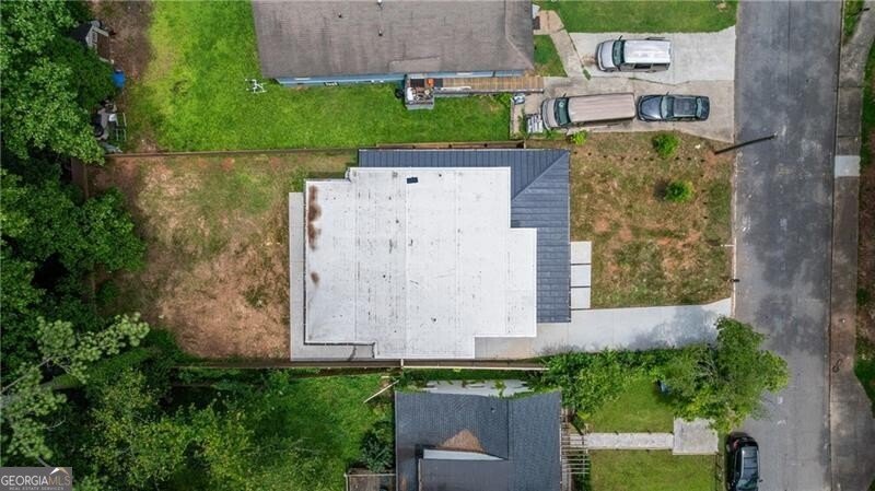1355 Lockwood Drive Atlanta - 40