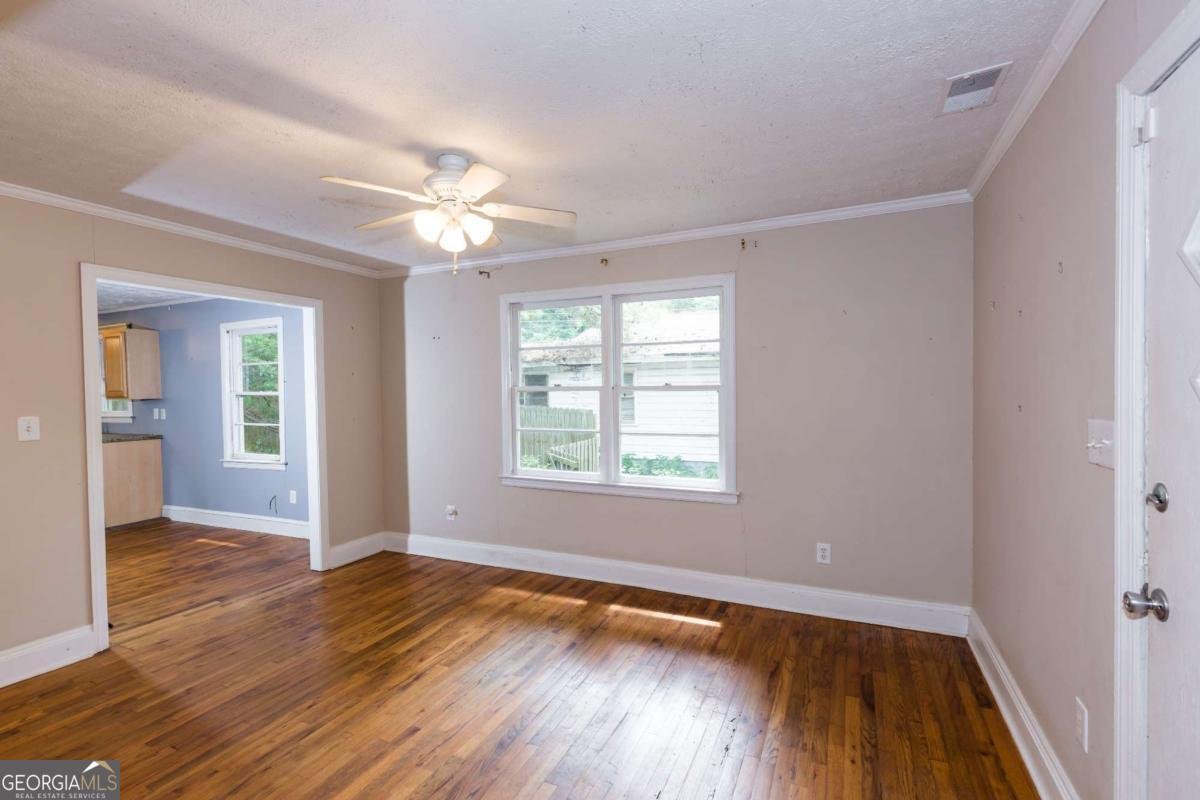 185 Arch Street Athens - 14