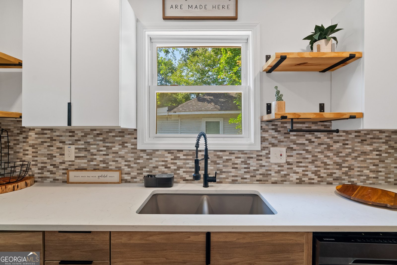 2352 Herring Road Atlanta - 16