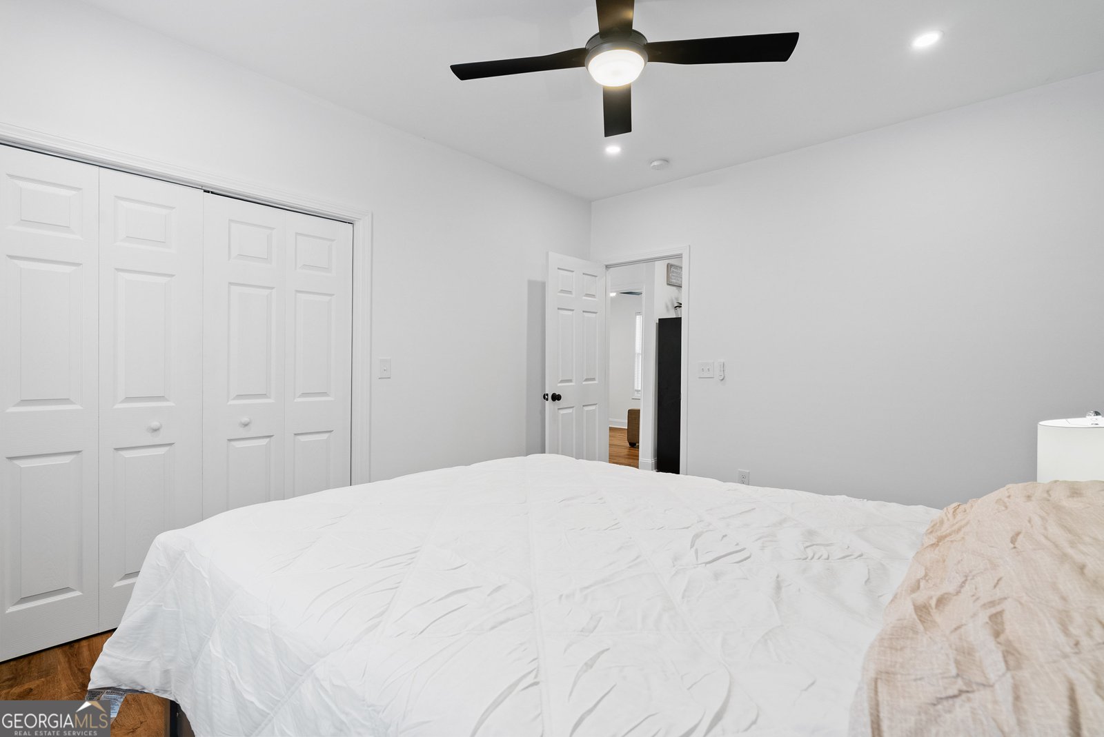 2352 Herring Road Atlanta - 25