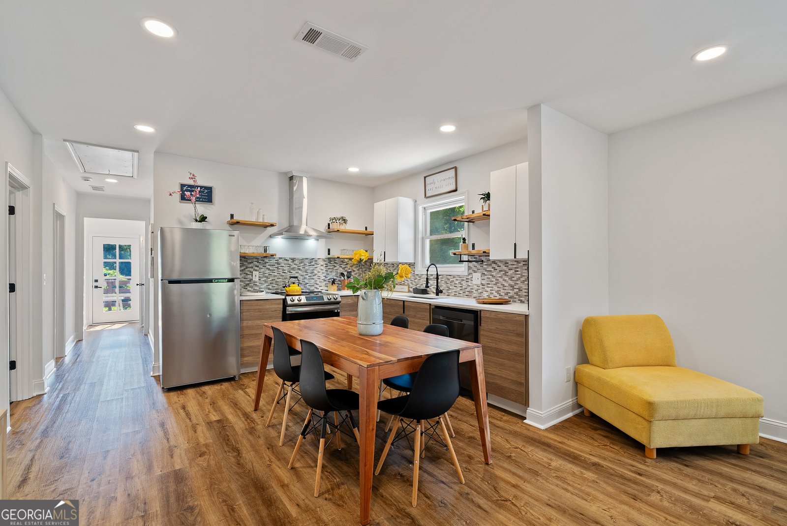 2352 Herring Road Atlanta - 9