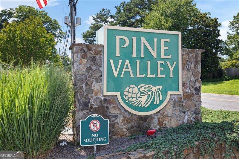 255 Jade Cove Drive Roswell - 1