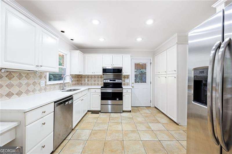 255 Jade Cove Drive Roswell - 10