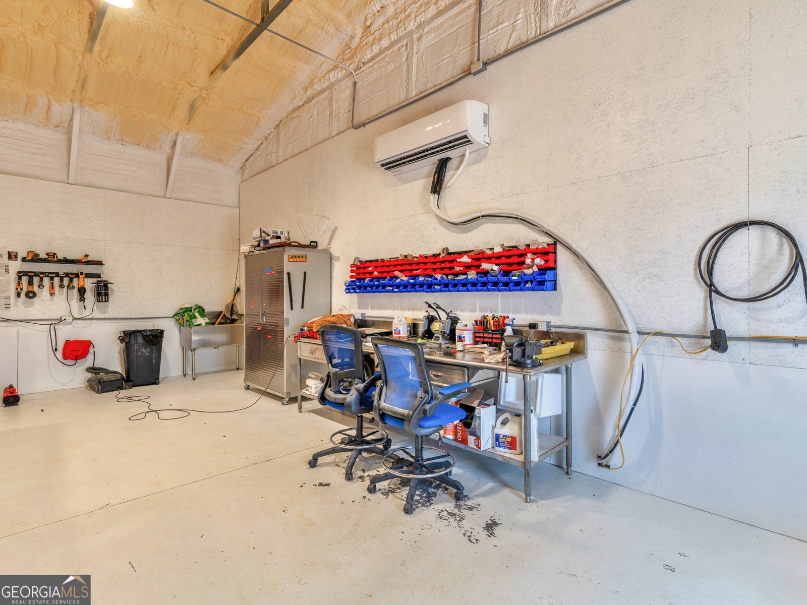 2051 Gough Road Louisville - 67