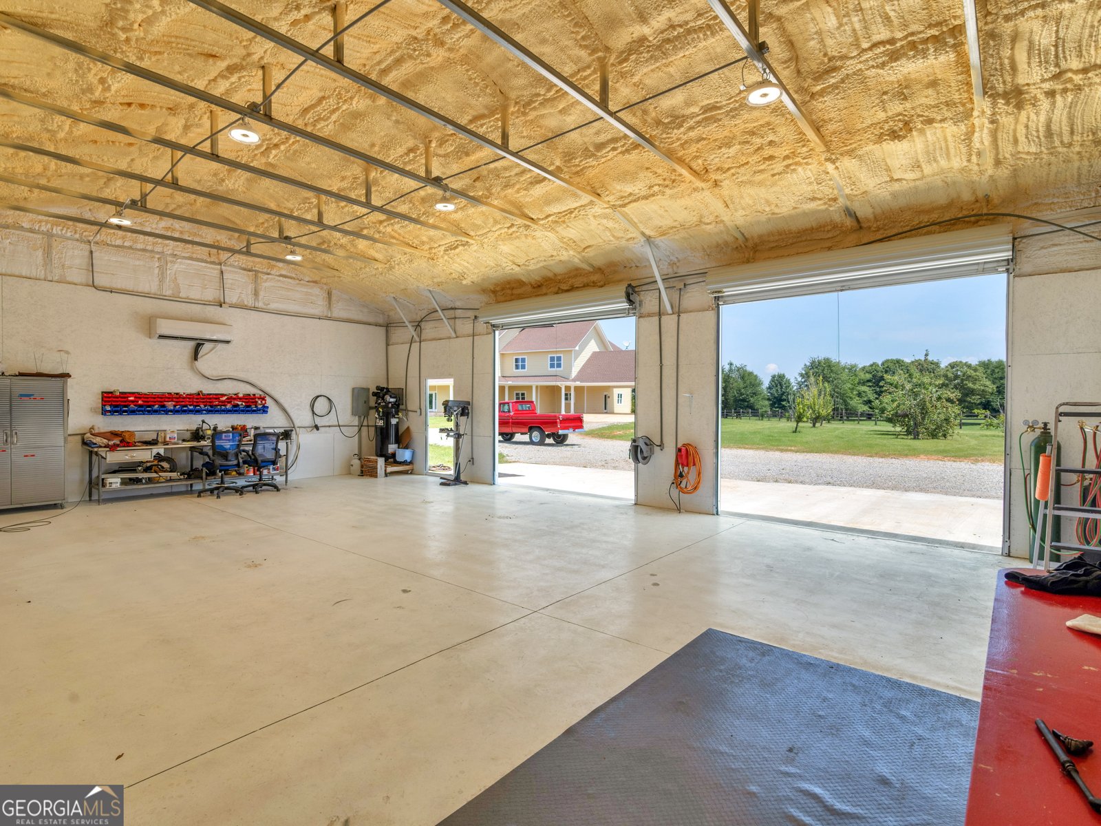 2051 Gough Road Louisville - 70