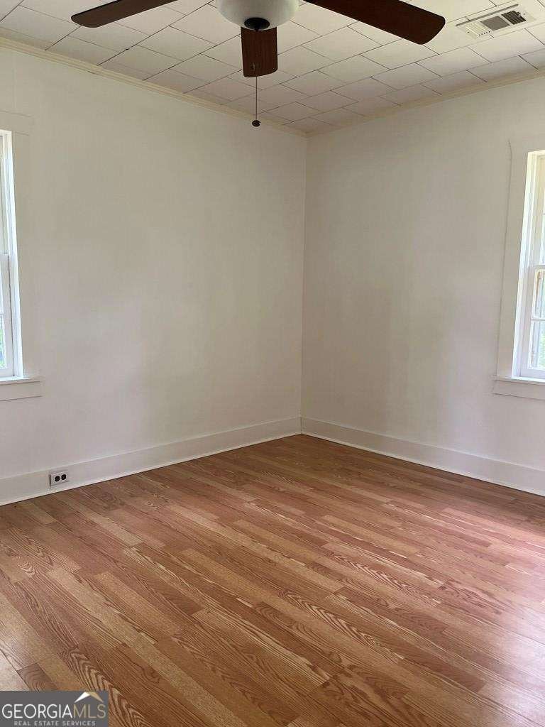 399 Lee Street Milan - 13