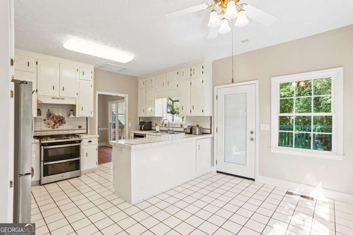 533 Coolsprings Walk Woodstock - 14