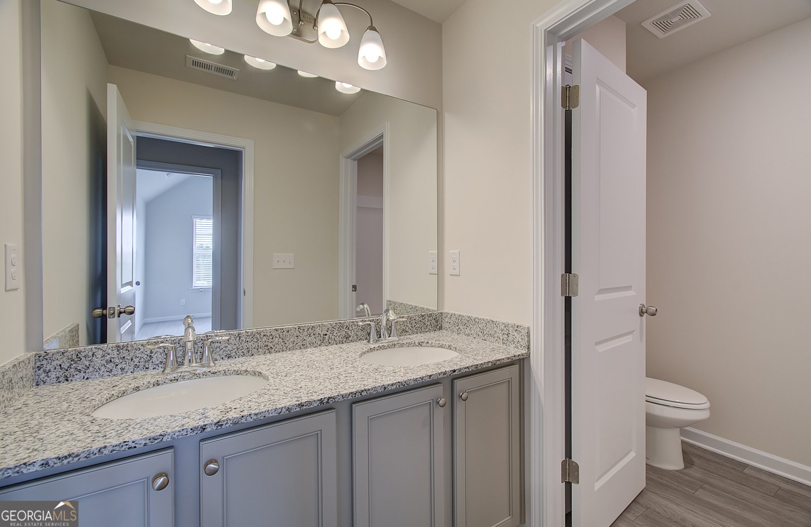 1816 Kingsmere Run Dr Loganville - 1