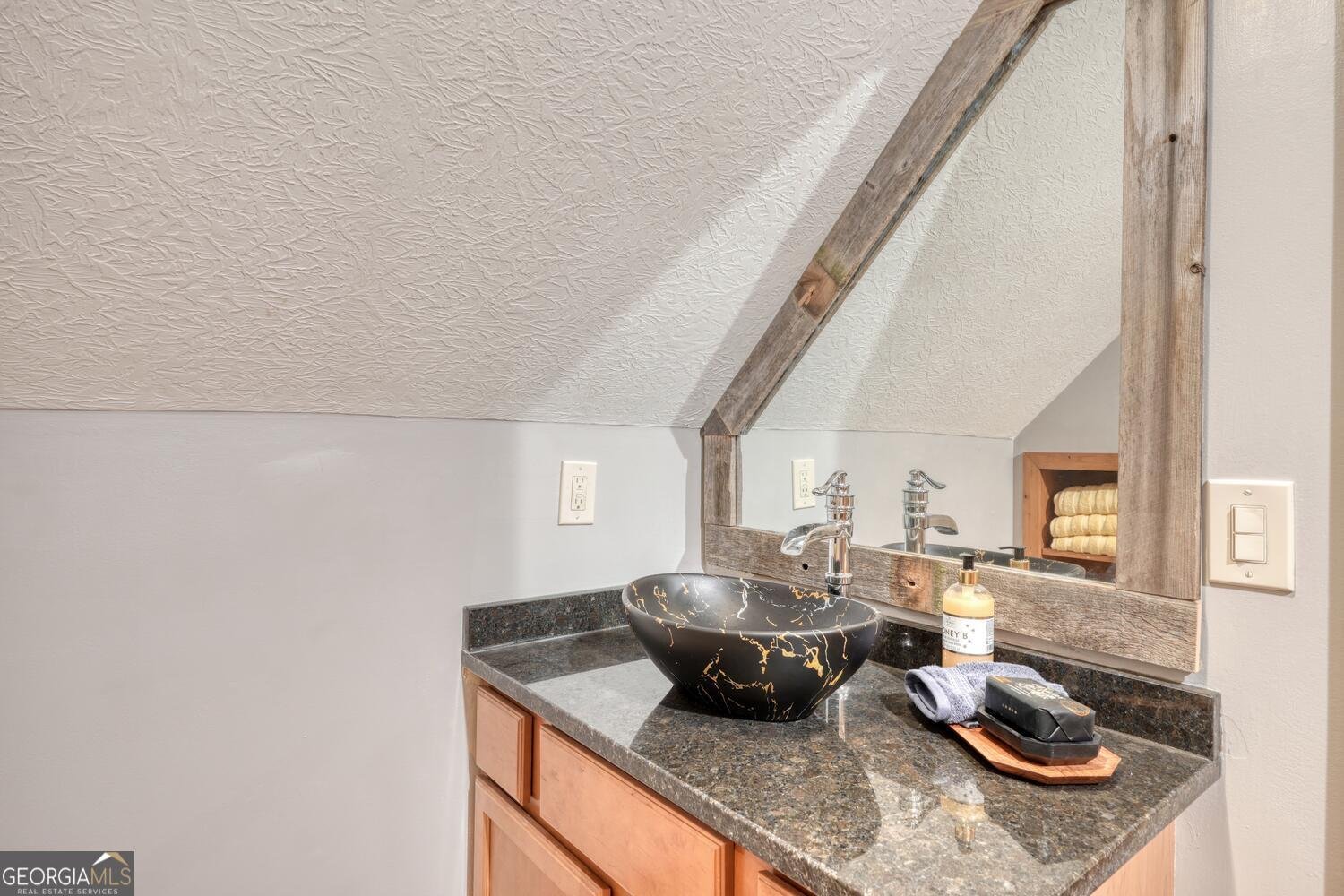 222 Bryant Cove Road Blairsville - 30