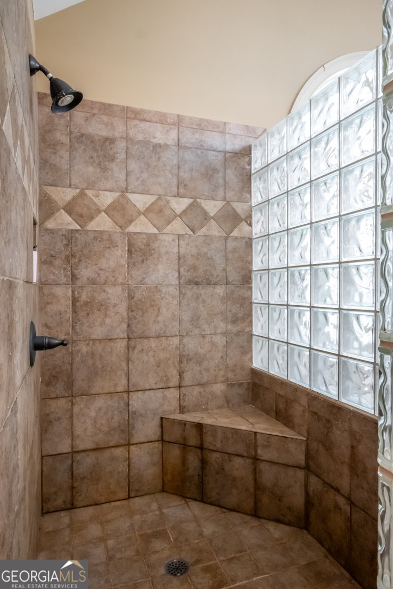 1101 Spring Valley Way Bishop - 31
