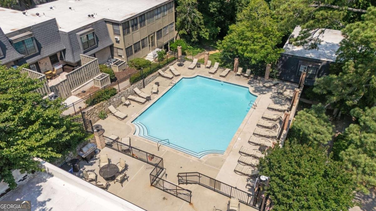 68 La Rue Place Atlanta - 34
