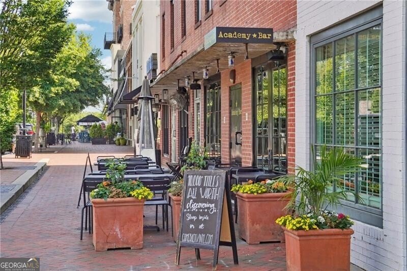 141 N Trace Alpharetta - 43