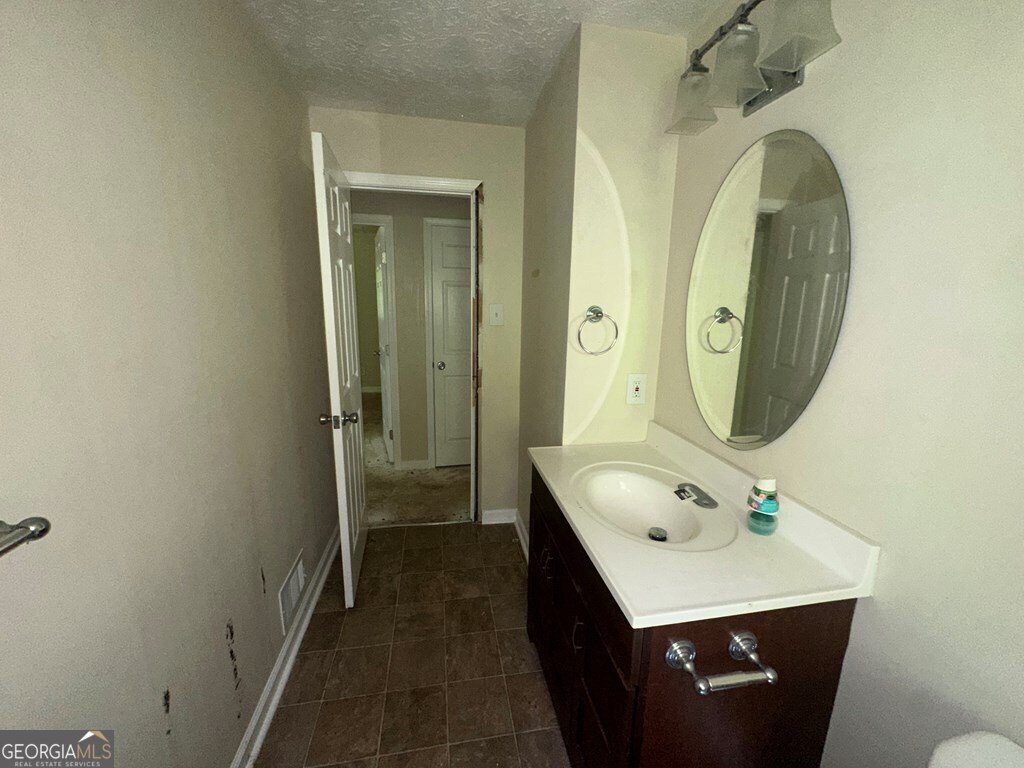 3144 Clemons Road Stockbridge - 2