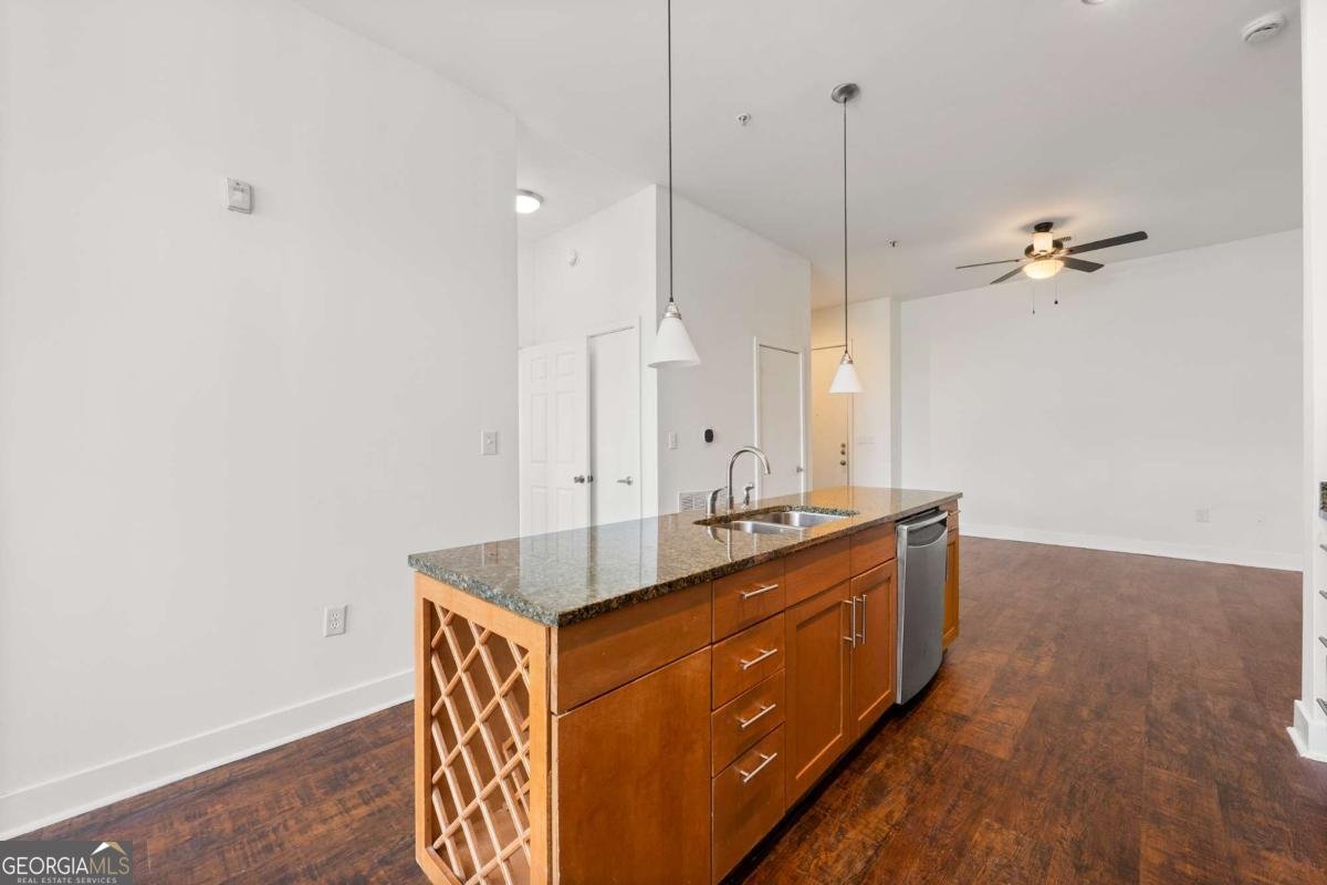 425 CHAPEL Street Atlanta - 13