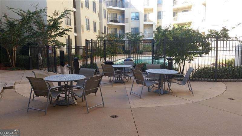 870 Mayson Turner Road Atlanta - 28