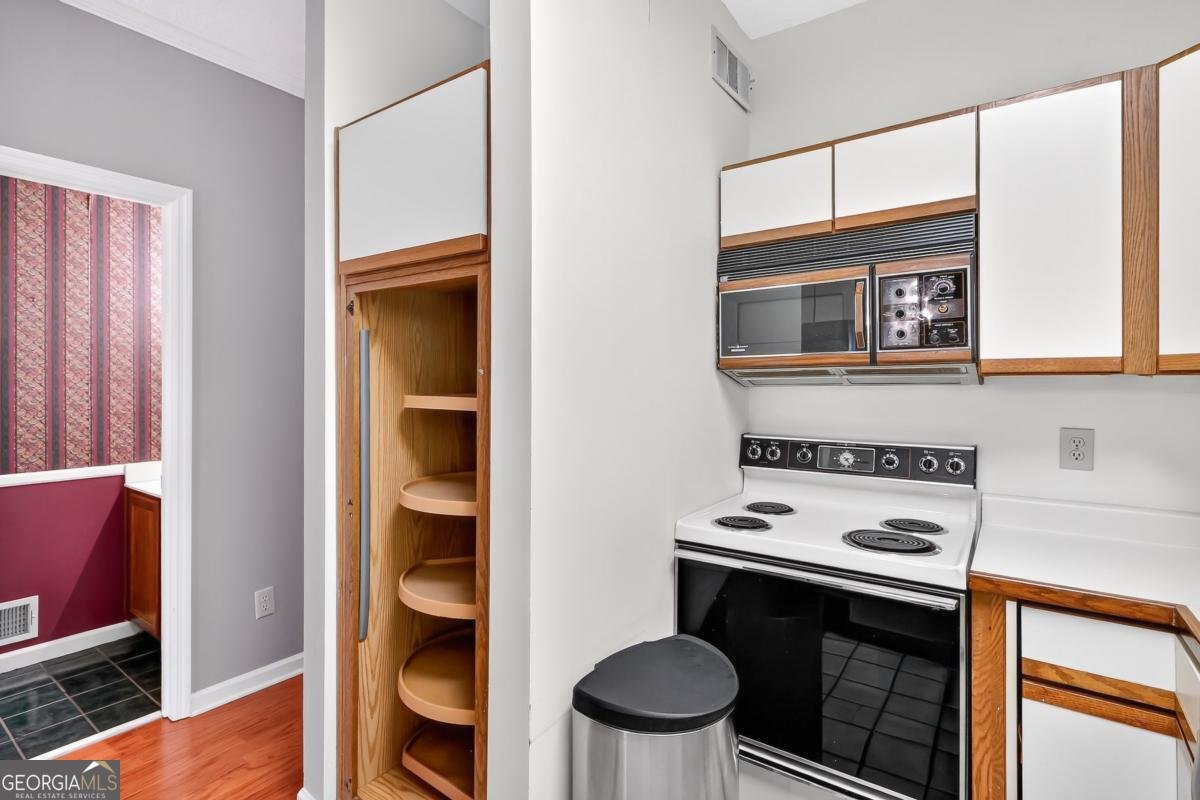 2197 Spring Walk Court Atlanta - 3
