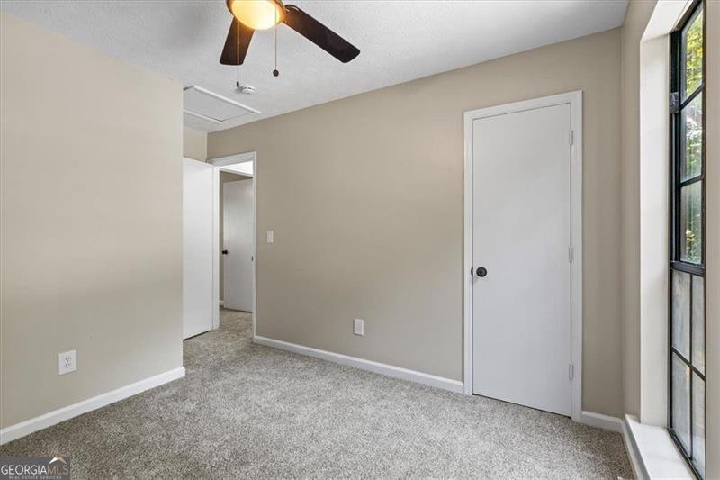 340 WINDSOR Walk Conyers - 1