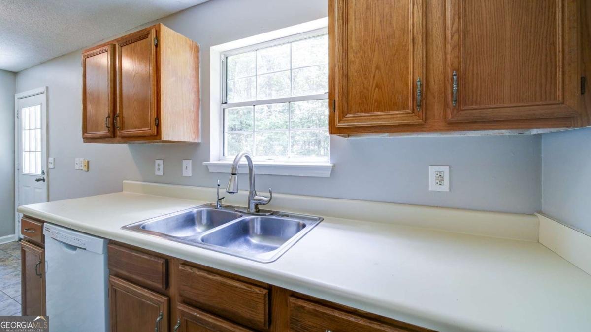 2161 Denson Lane Marietta - 1