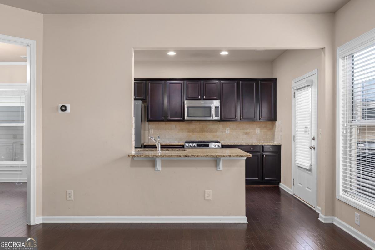 1212 Lake Point Way Suwanee - 18