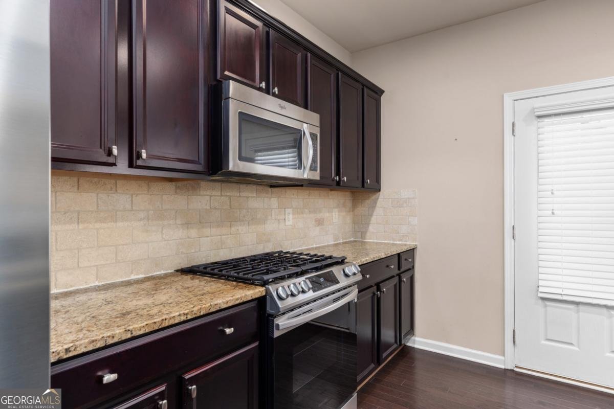 1212 Lake Point Way Suwanee - 21