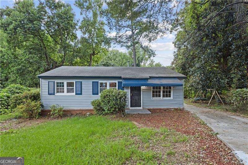 2436 Clarissa Drive Atlanta - 1