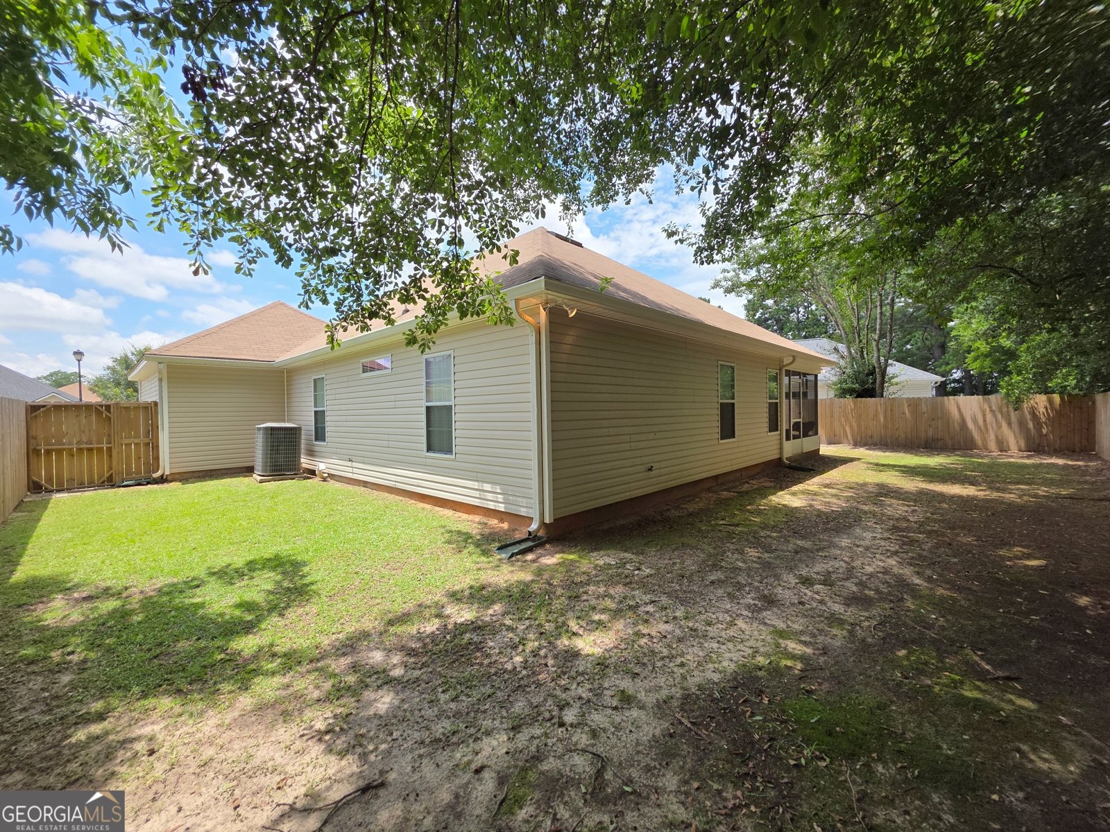 126 Sunnymeade Drive Warner Robins - 34