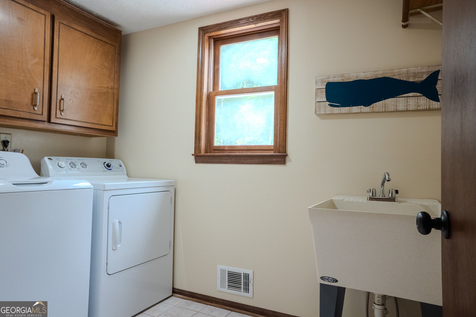 360 Darren Drive Fayetteville - 37