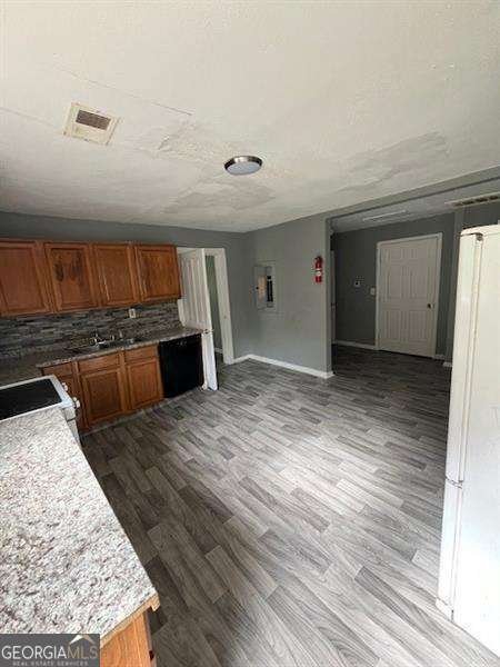 4402 Highland Road Decatur - 6