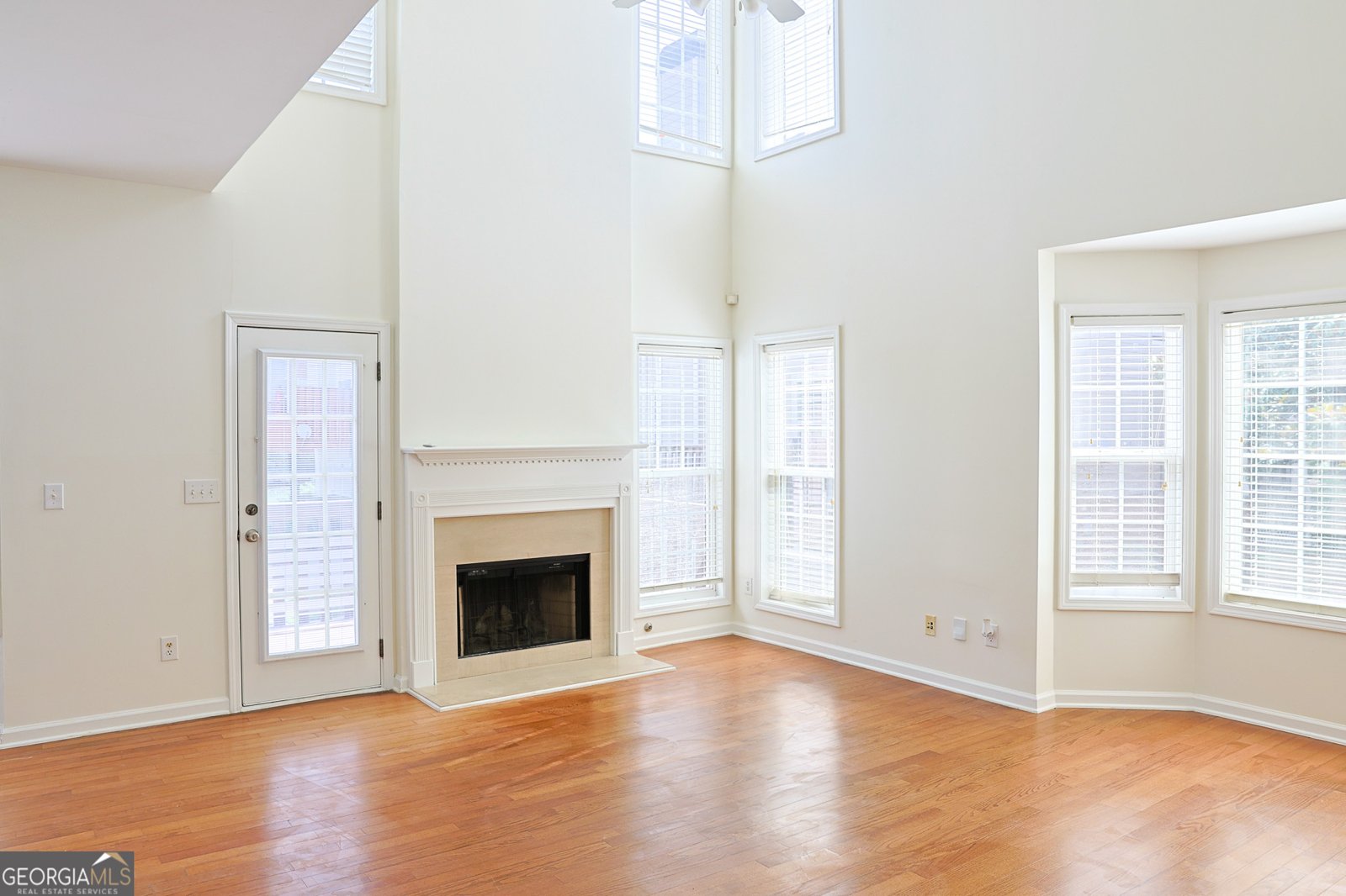 3761 Lake Point Boulevard Suwanee - 7