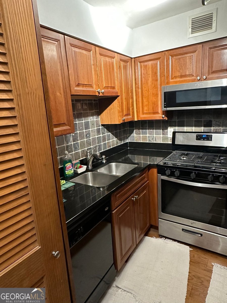 2479 Peachtree Road Northeast Road Atlanta - 12