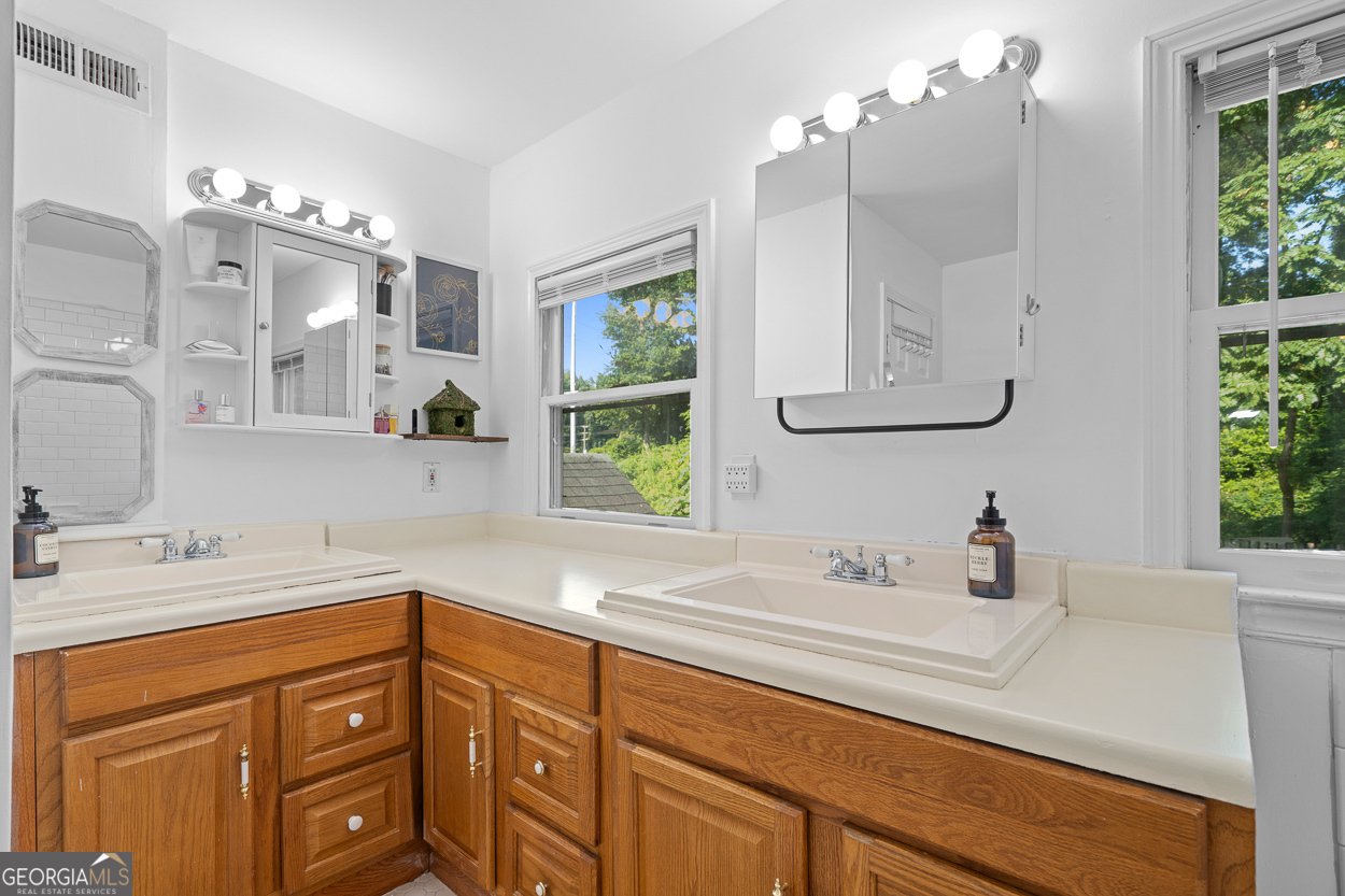981 Cherokee Avenue Atlanta - 32