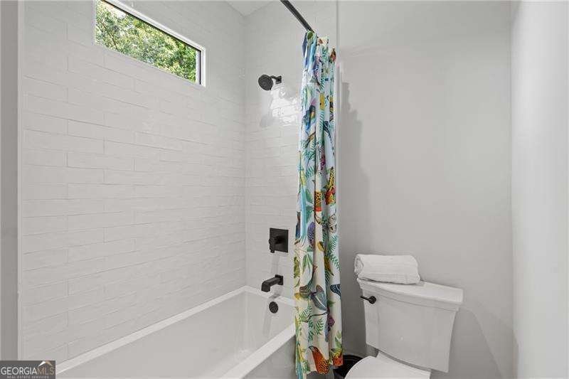 1433 Wessyngton Road Atlanta - 46