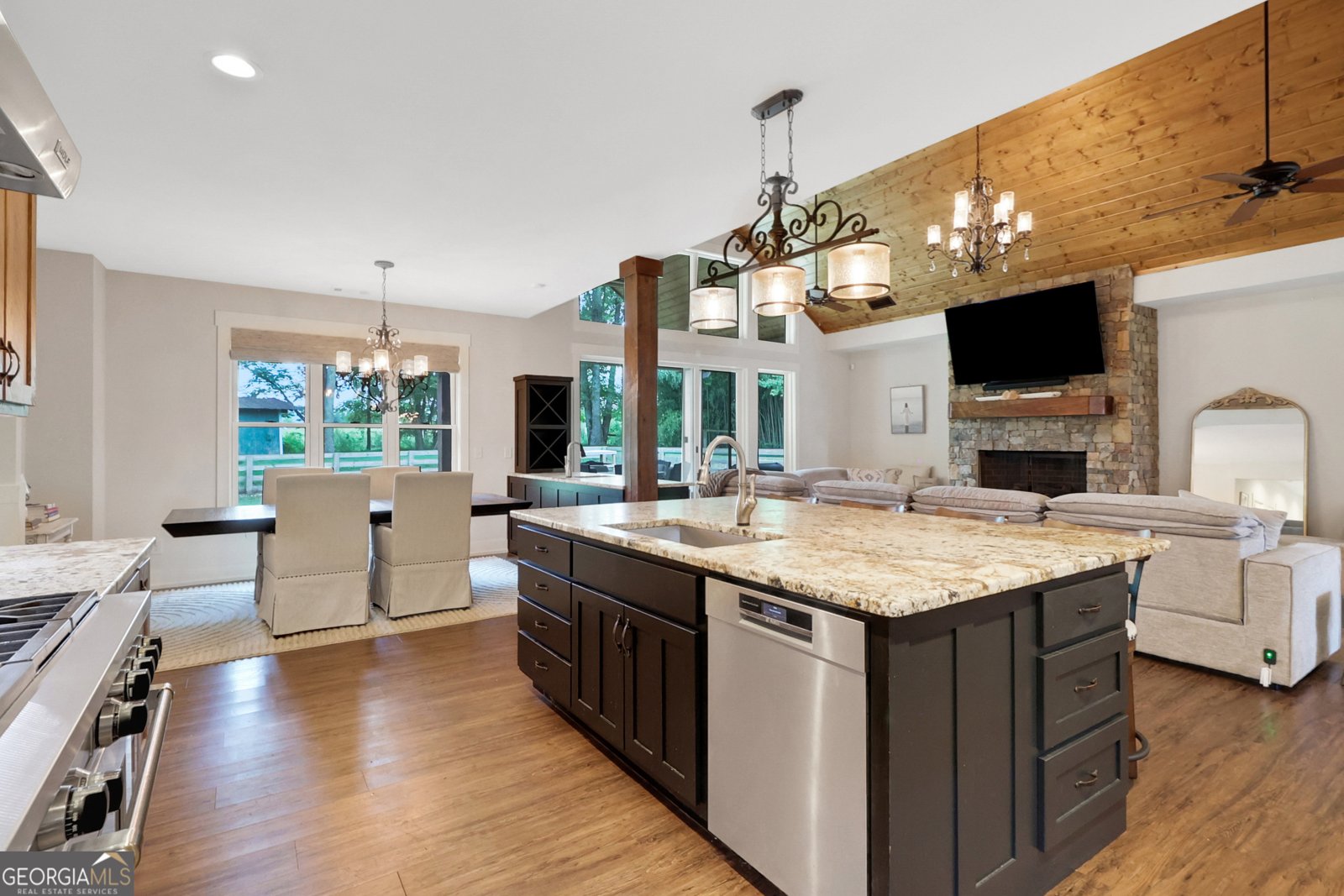 157 LAKOTA Drive Dawsonville - 17