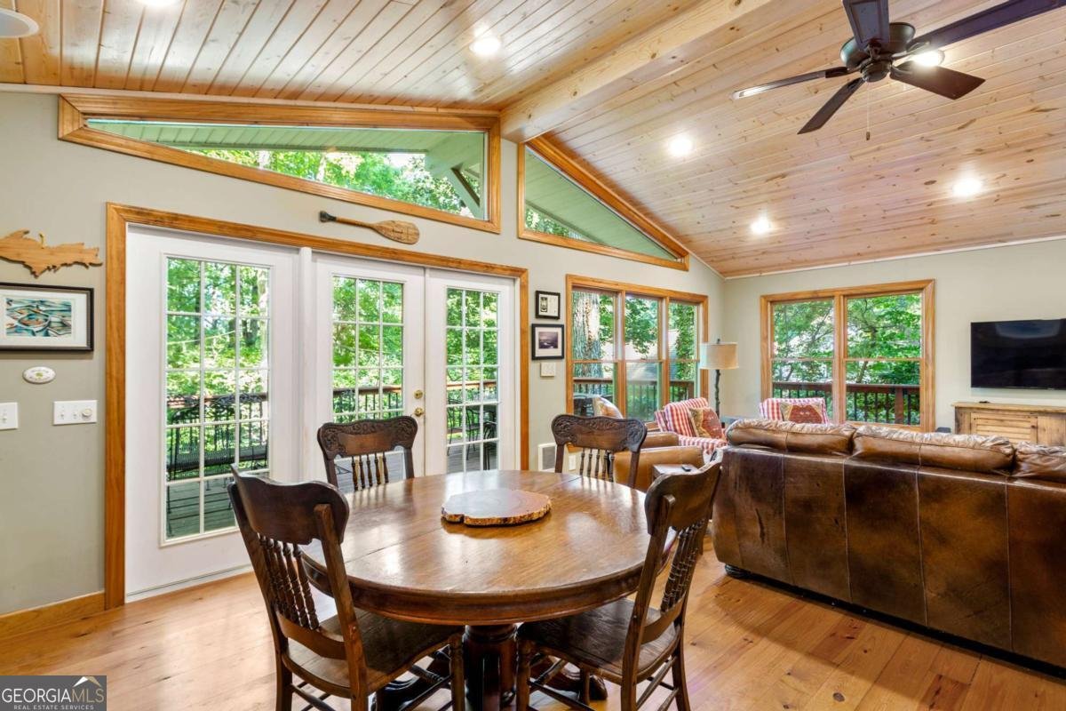 8425 Lynn Drive Gainesville - 14