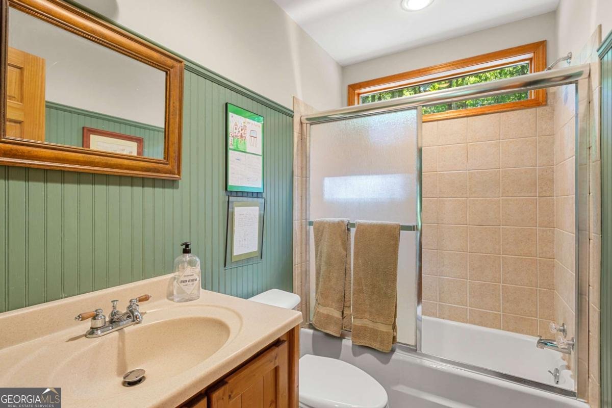 8425 Lynn Drive Gainesville - 17