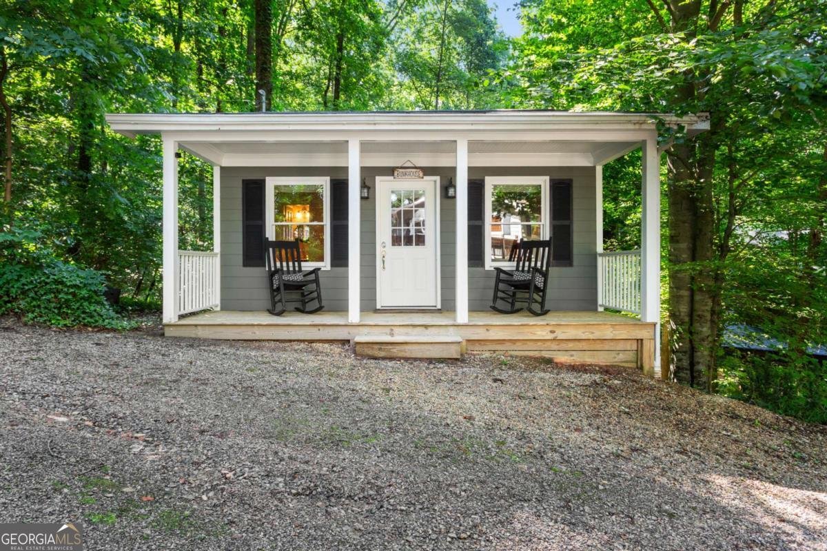 8425 Lynn Drive Gainesville - 32