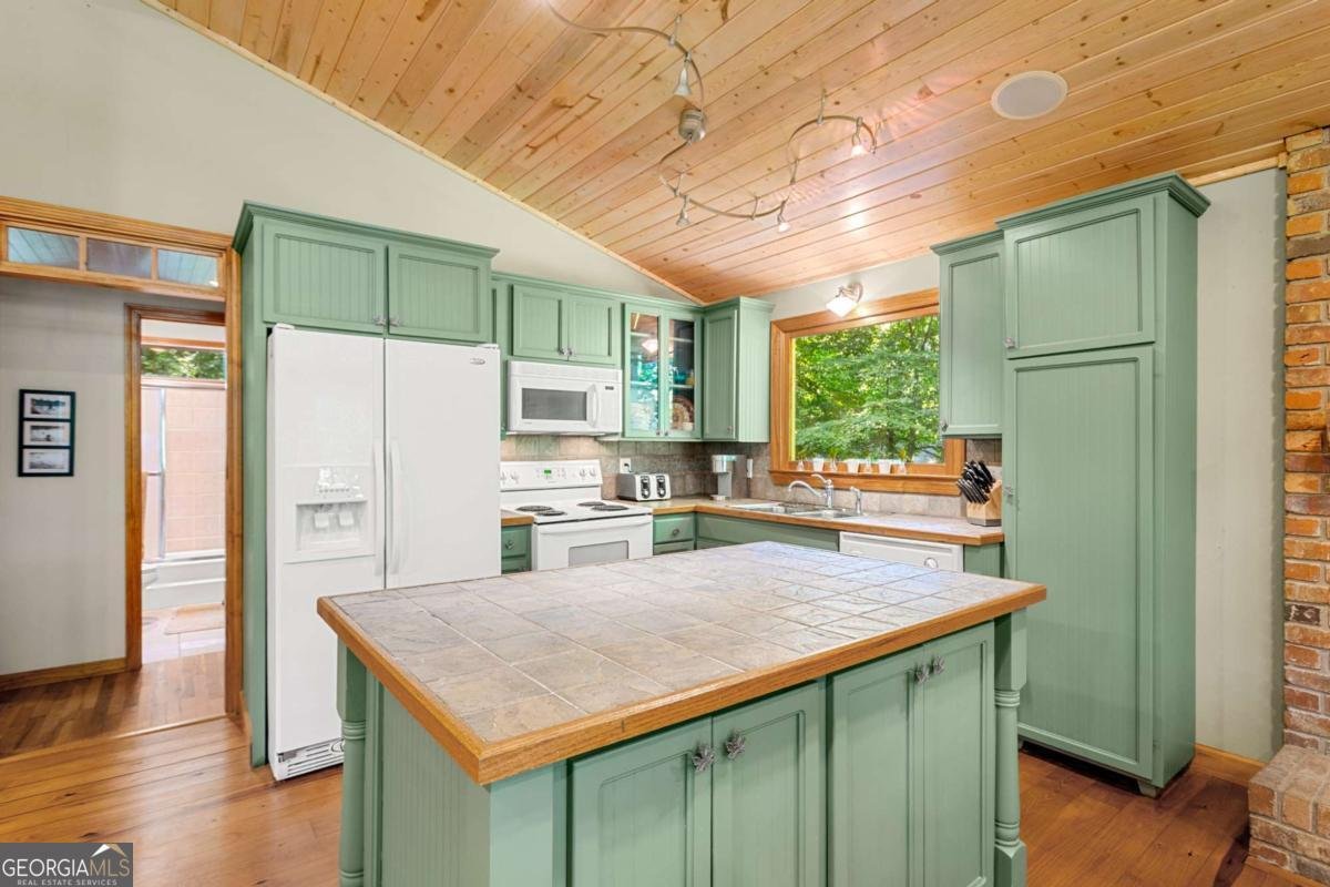 8425 Lynn Drive Gainesville - 7