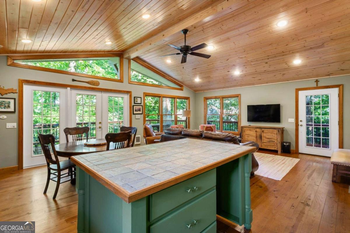 8425 Lynn Drive Gainesville - 9