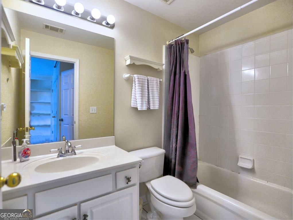 4221 Bretdale Run Kennesaw - 33