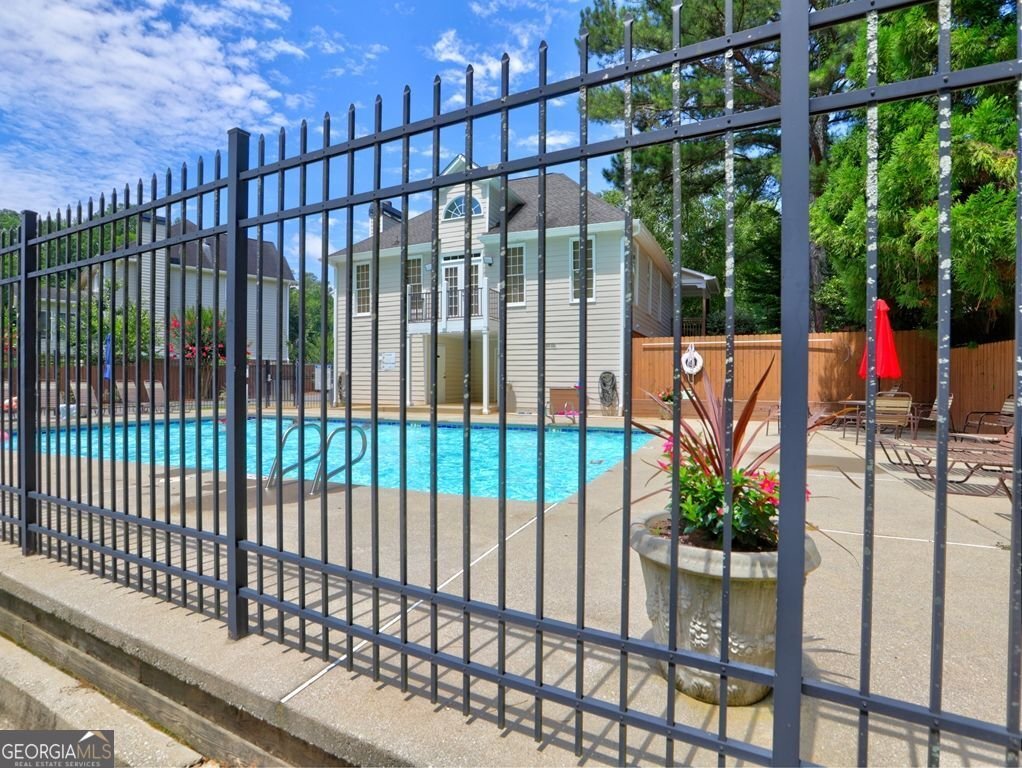 4221 Bretdale Run Kennesaw - 43