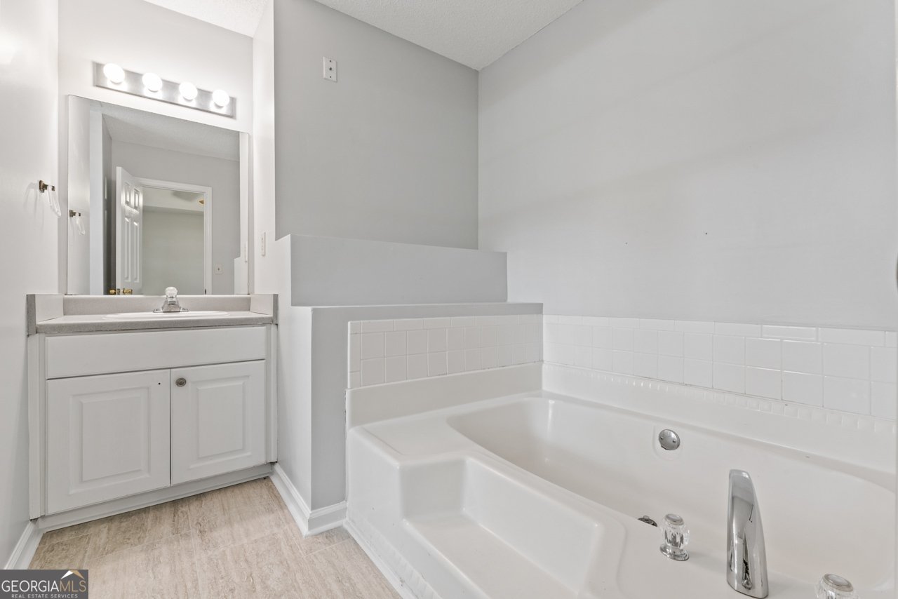 380 PEACH DRIVE MCDONOUGH - 23