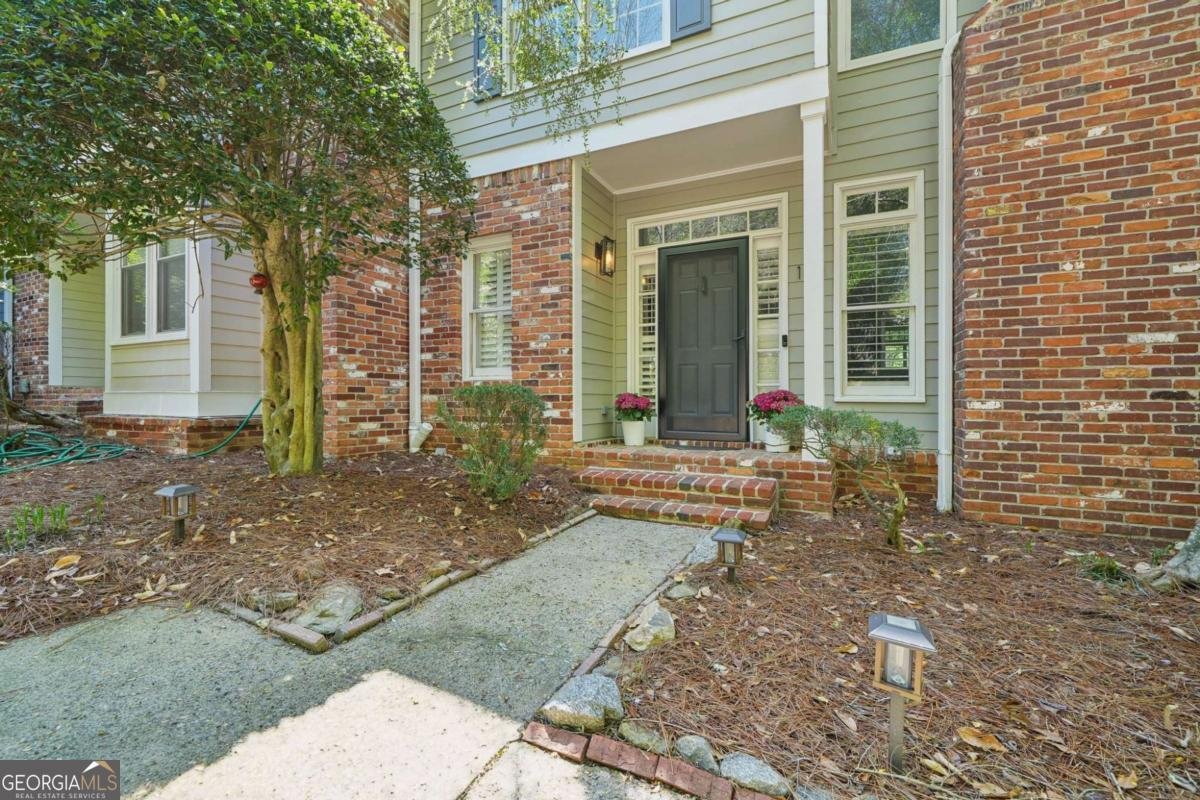 171 Riverview Trail Roswell - 1