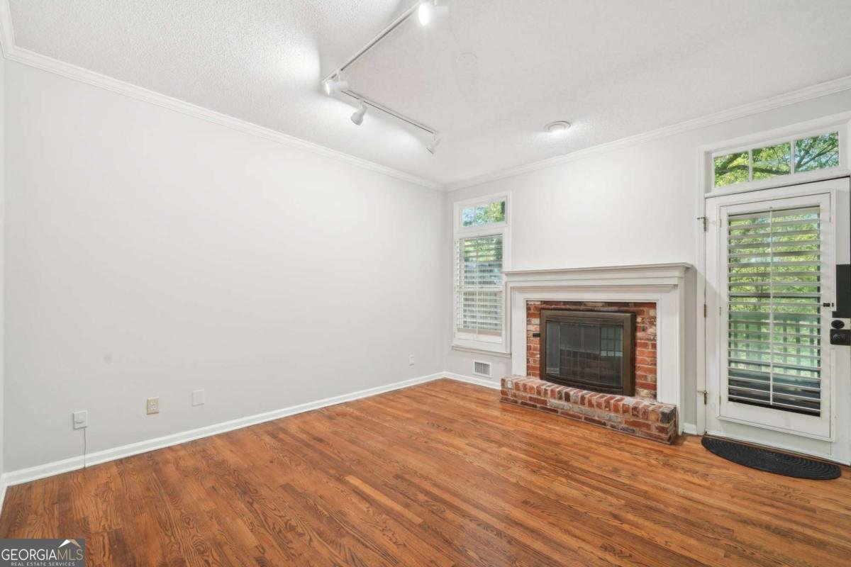 171 Riverview Trail Roswell - 6