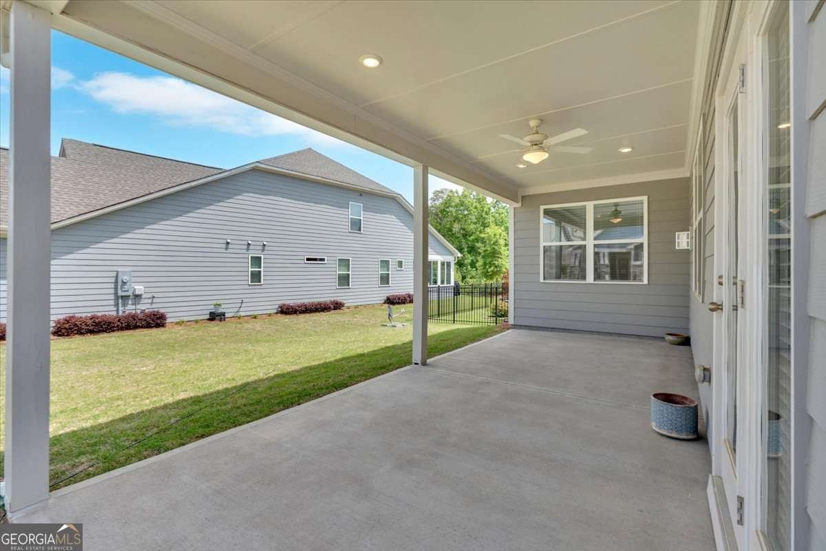 427 BLUFFS VIEW Lane Canton - 14