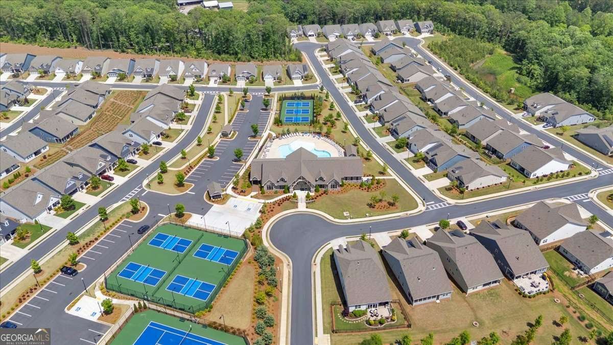 427 BLUFFS VIEW Lane Canton - 23