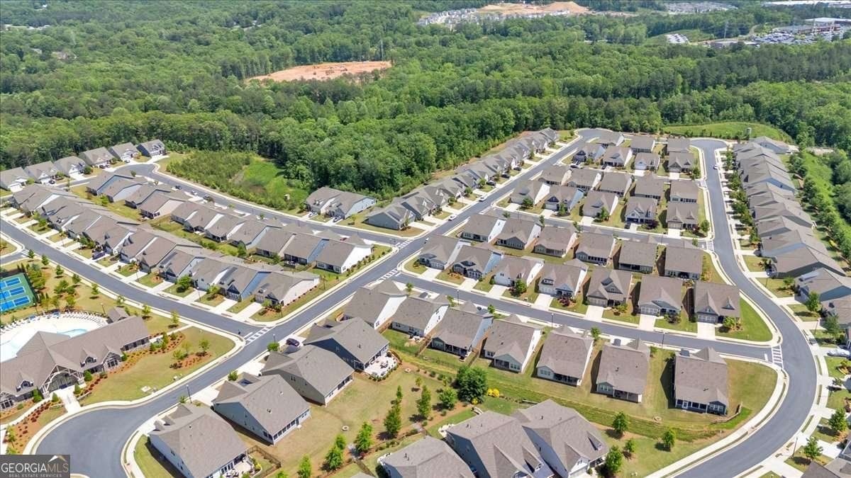 427 BLUFFS VIEW Lane Canton - 42