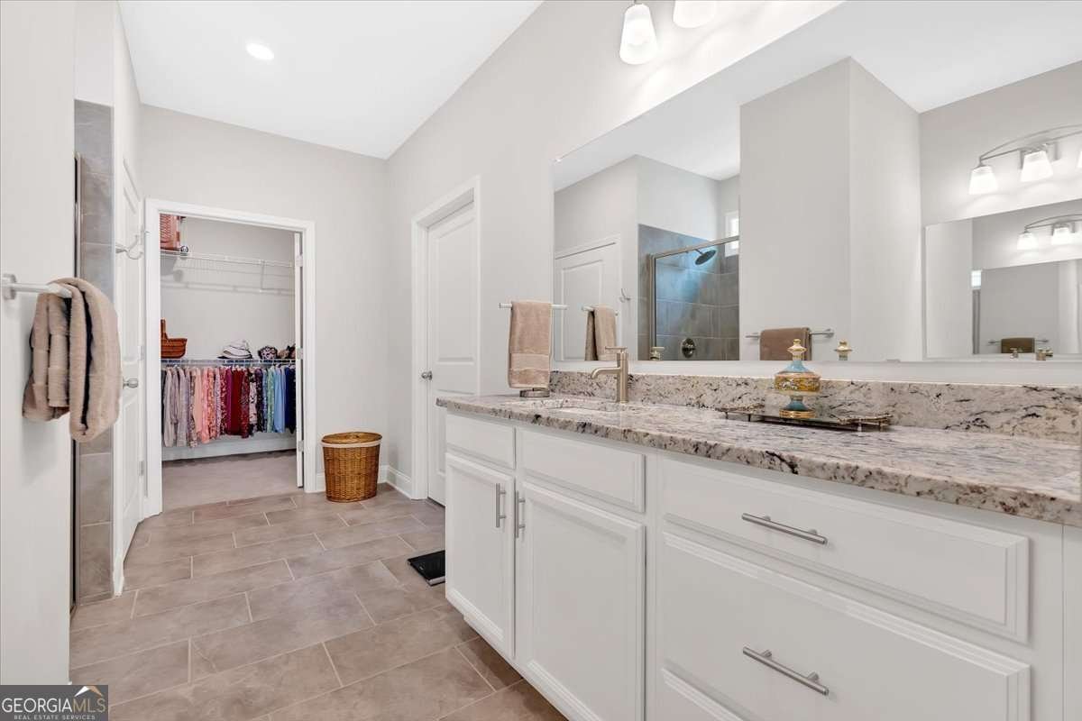 427 BLUFFS VIEW Lane Canton - 8