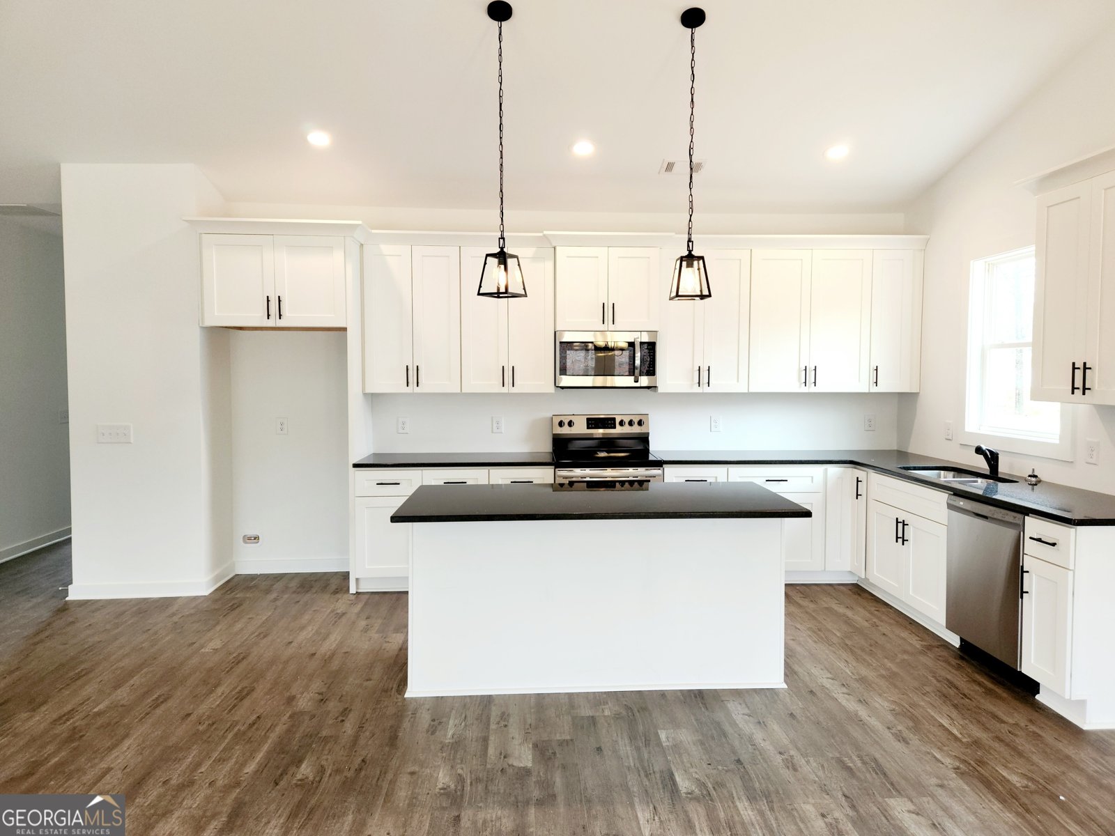 251 North Point Circle Hartwell - 13