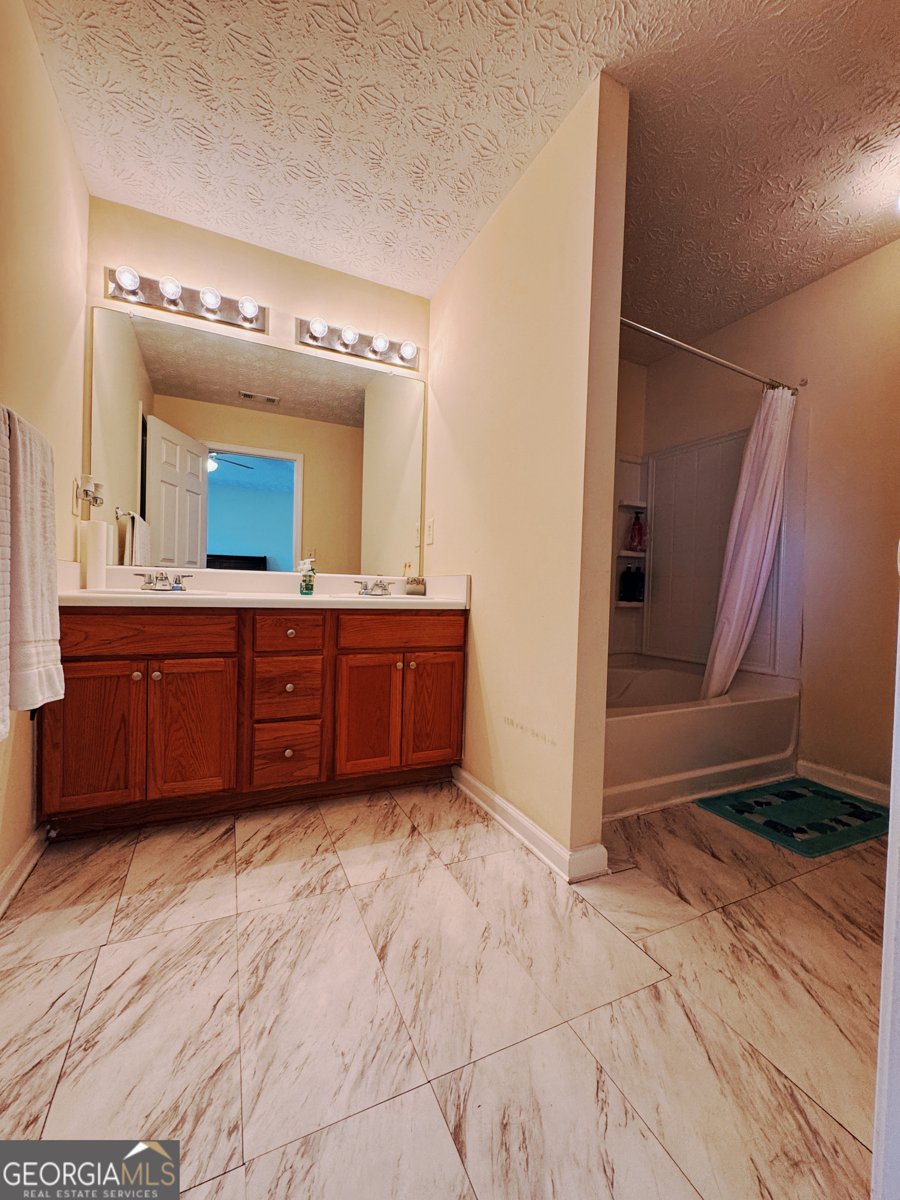2315 Oakland Spring Drive Snellville - 3