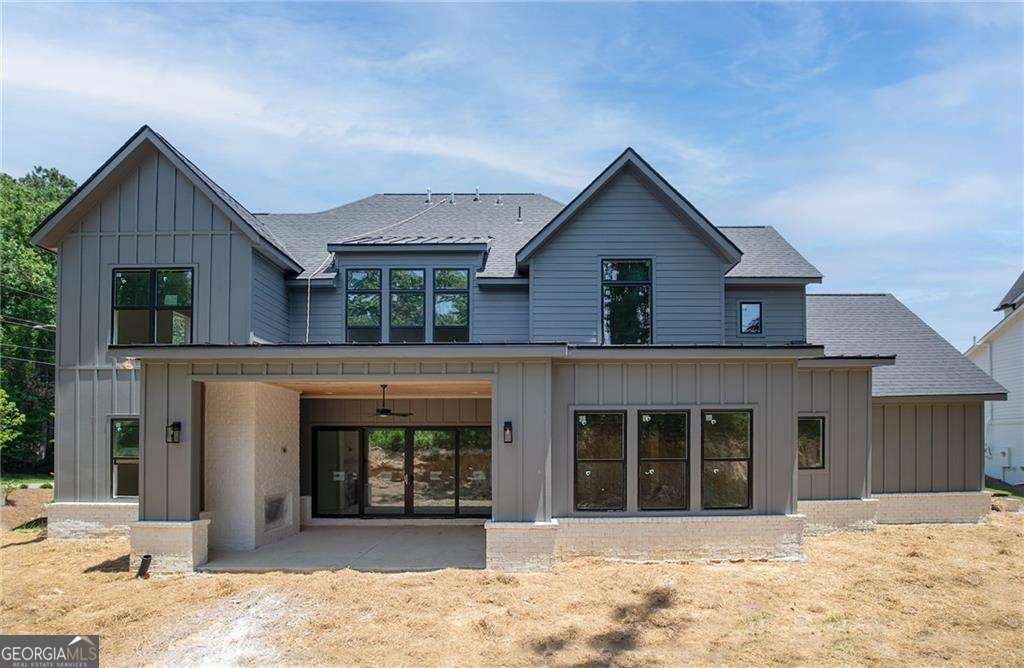 3906 Town Farms Drive Peachtree Corners - 2